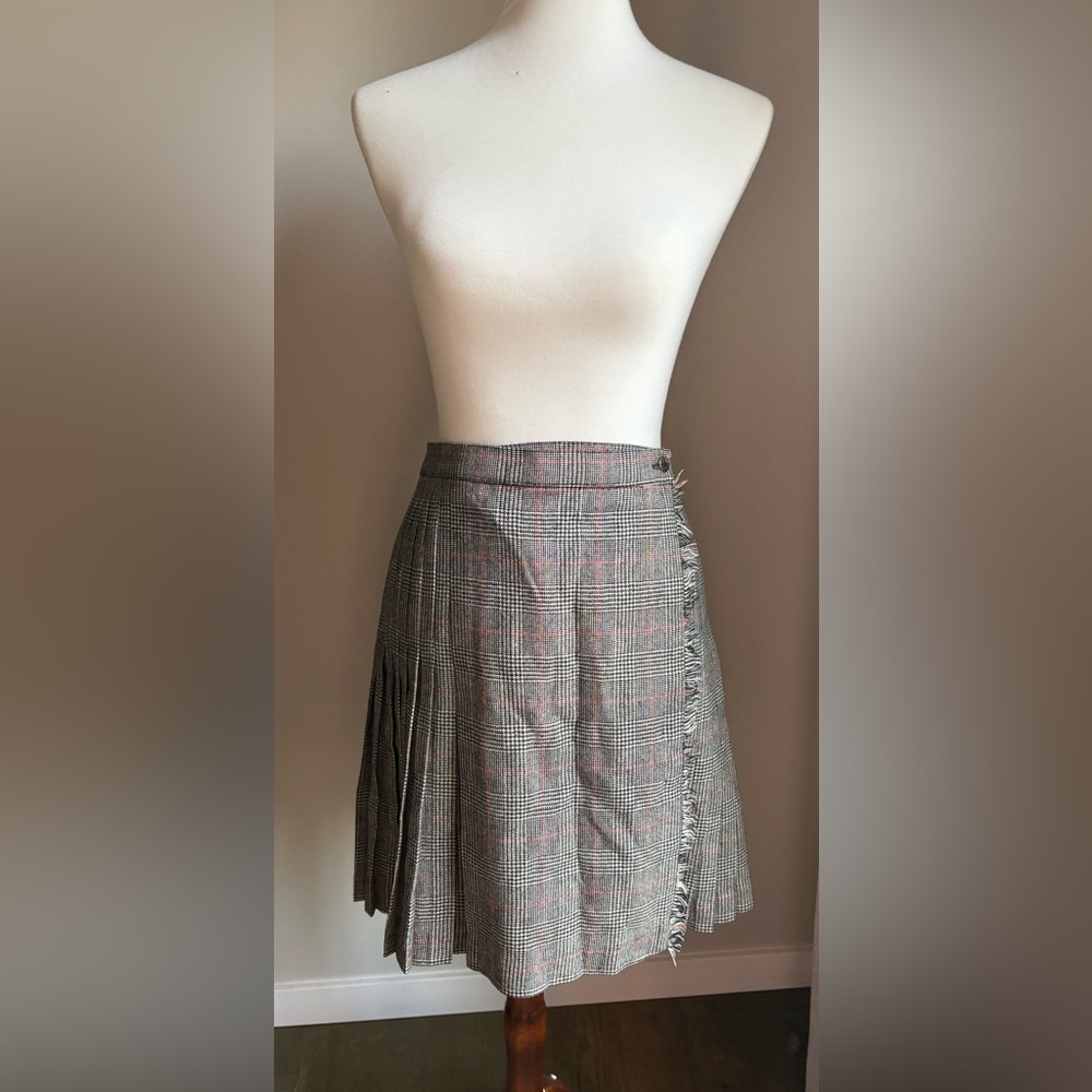 Amanda Smith Vintage 100% Wool Pleated Wrap Mini Skirt In Black/White Size 10